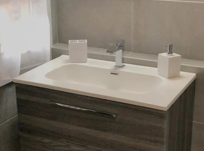 Bb Veronesi Bed & Breakfast Bologna